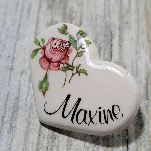 Vintage ceramic Maxine Heart pin. - Picture 5 of 7